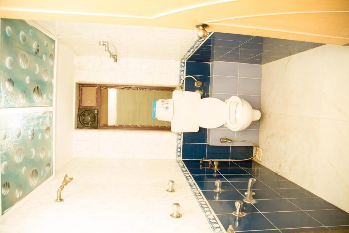 Srujan Sarai Service Apartment Bombay Exterior foto