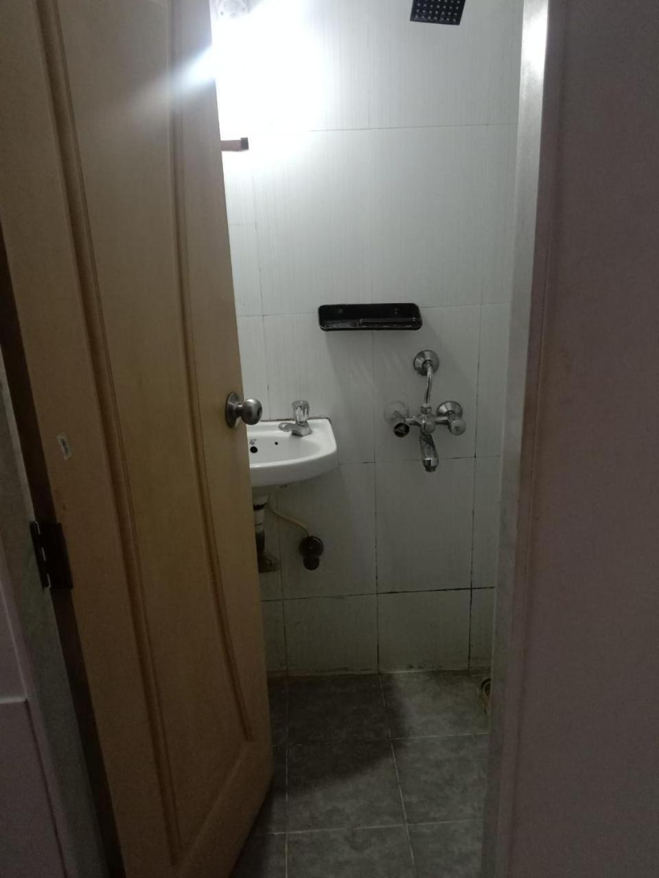 Srujan Sarai Service Apartment Bombay Exterior foto